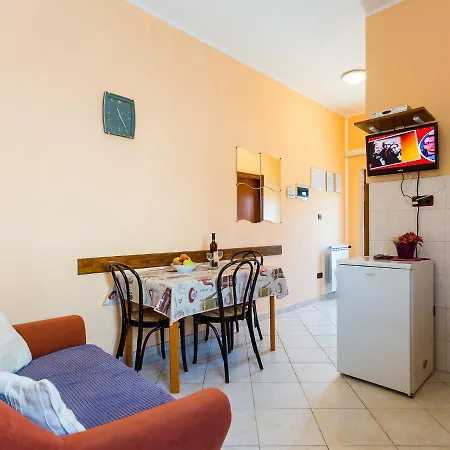 Apartments Davorka Porec Esterno foto